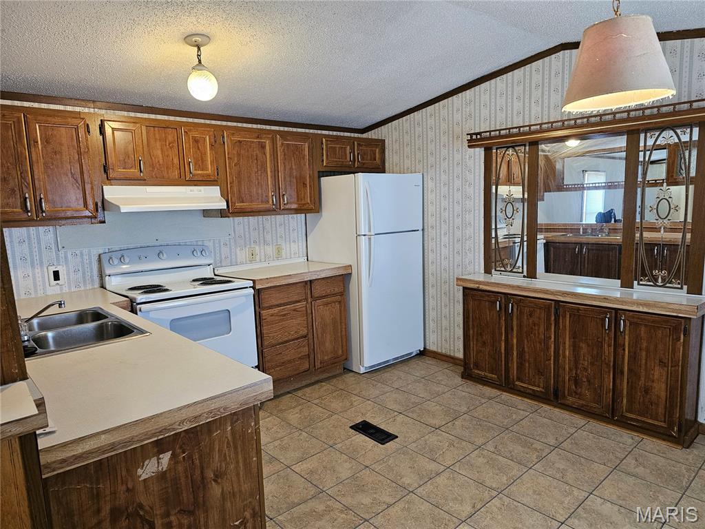 M A Dennis - Residential