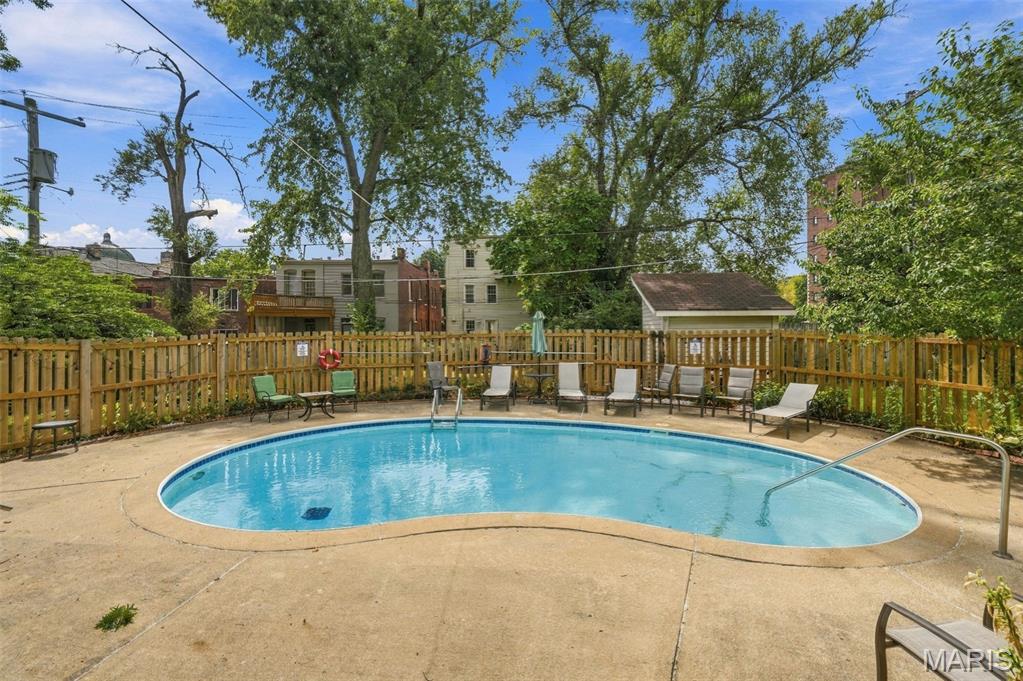 Belleek Condos - Residential