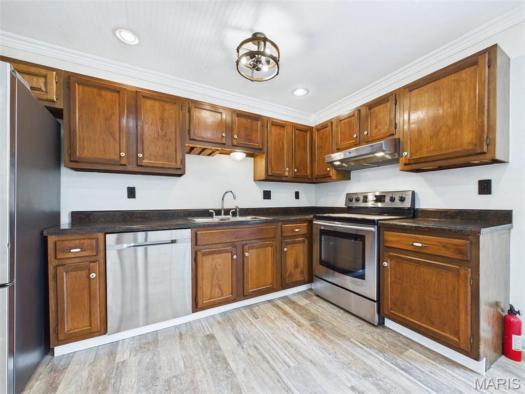 Chateau Farms - Residential