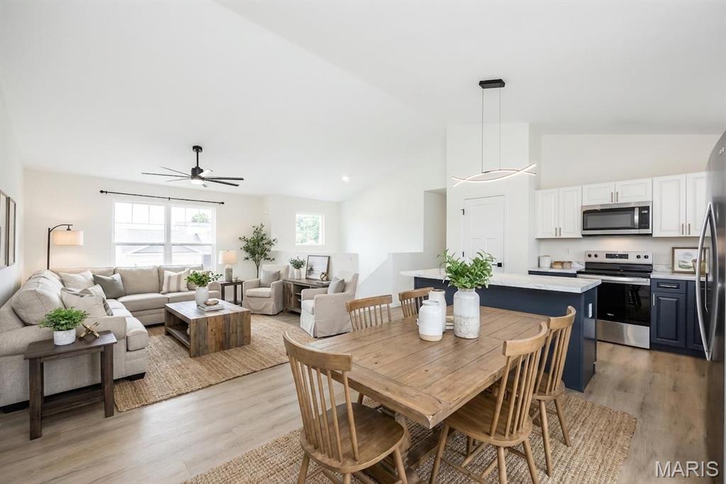 WINDSOR ESTATES - Residential