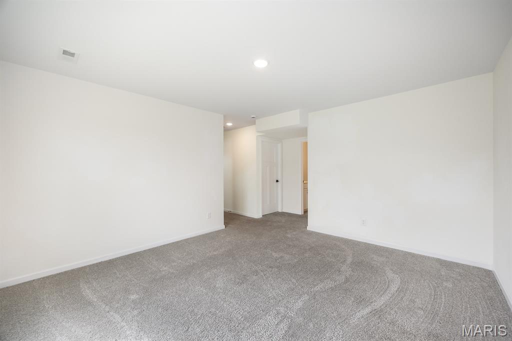 WINDSOR ESTATES - Residential