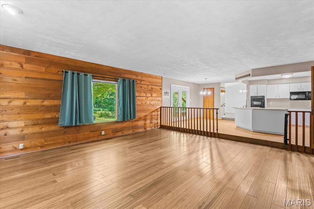 Lake Forest Estates - Residential