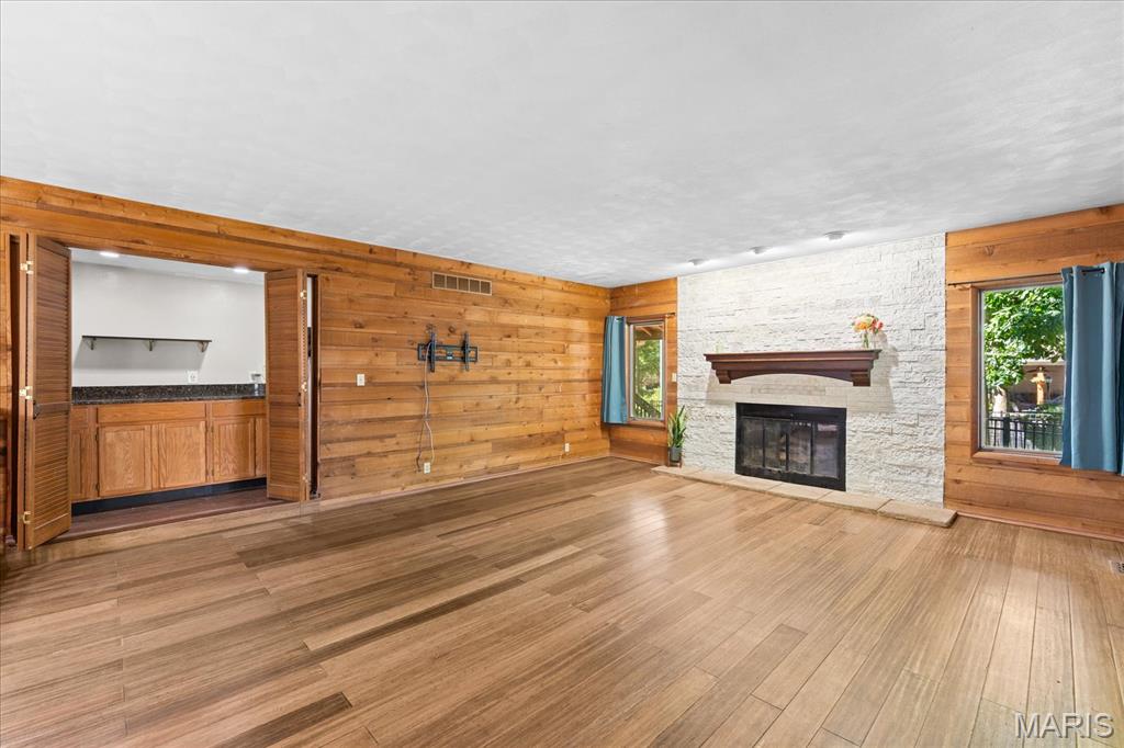 Lake Forest Estates - Residential