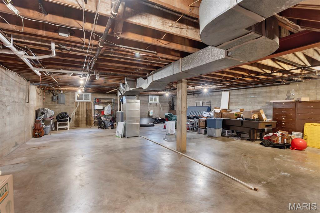 Tuck - Residential
