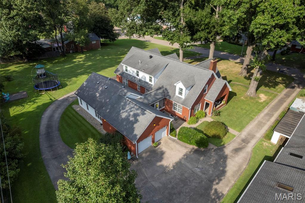 Tuck - Residential