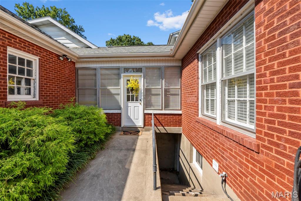 Tuck - Residential