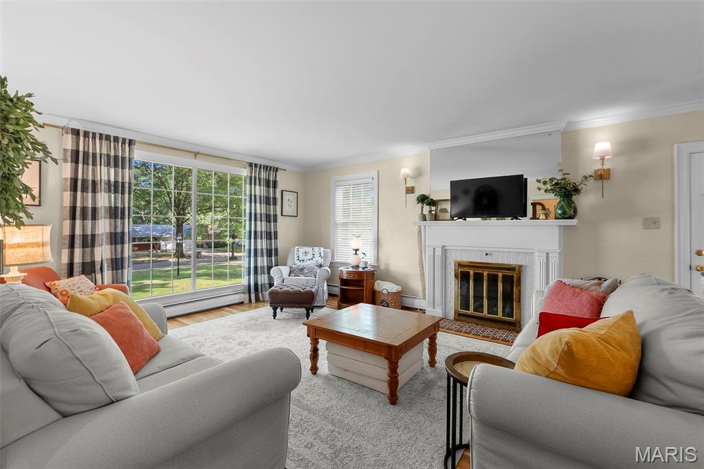 Tuck - Residential