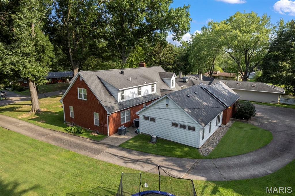 Tuck - Residential