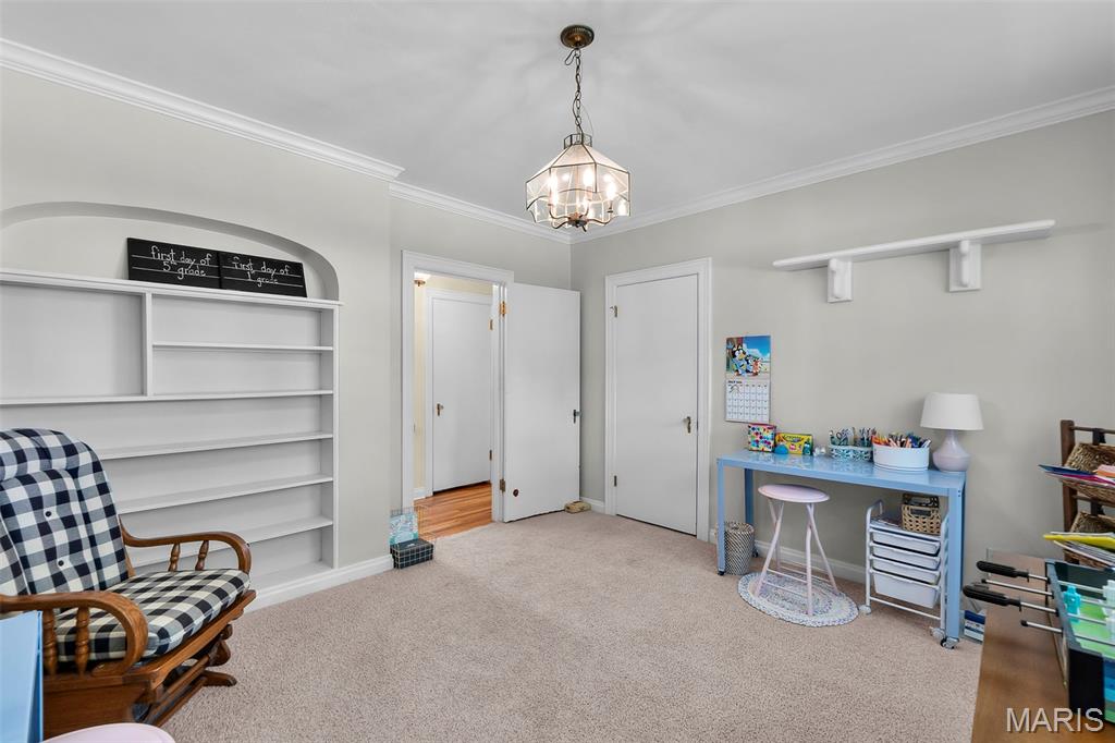 Tuck - Residential