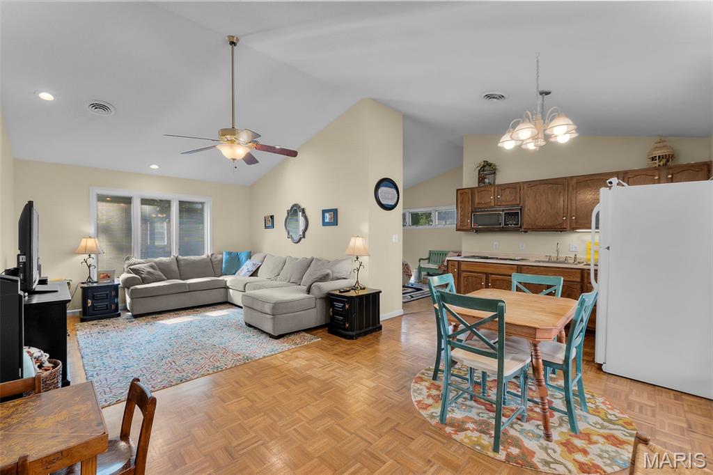 Tuck - Residential