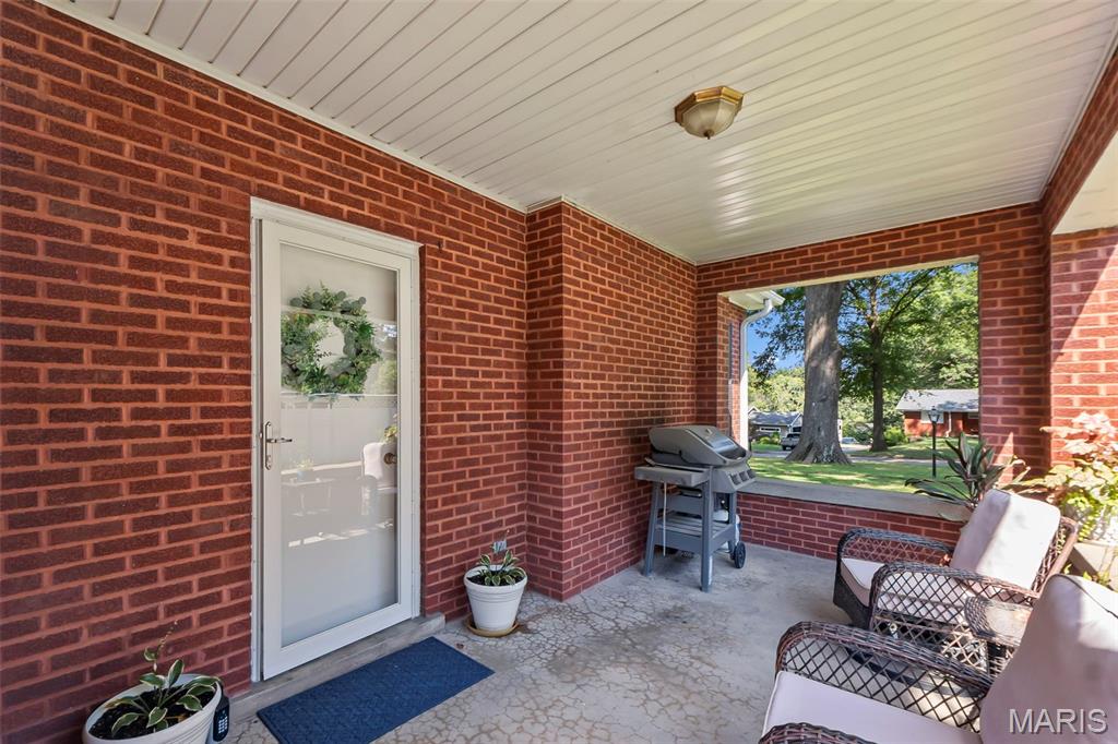 Tuck - Residential