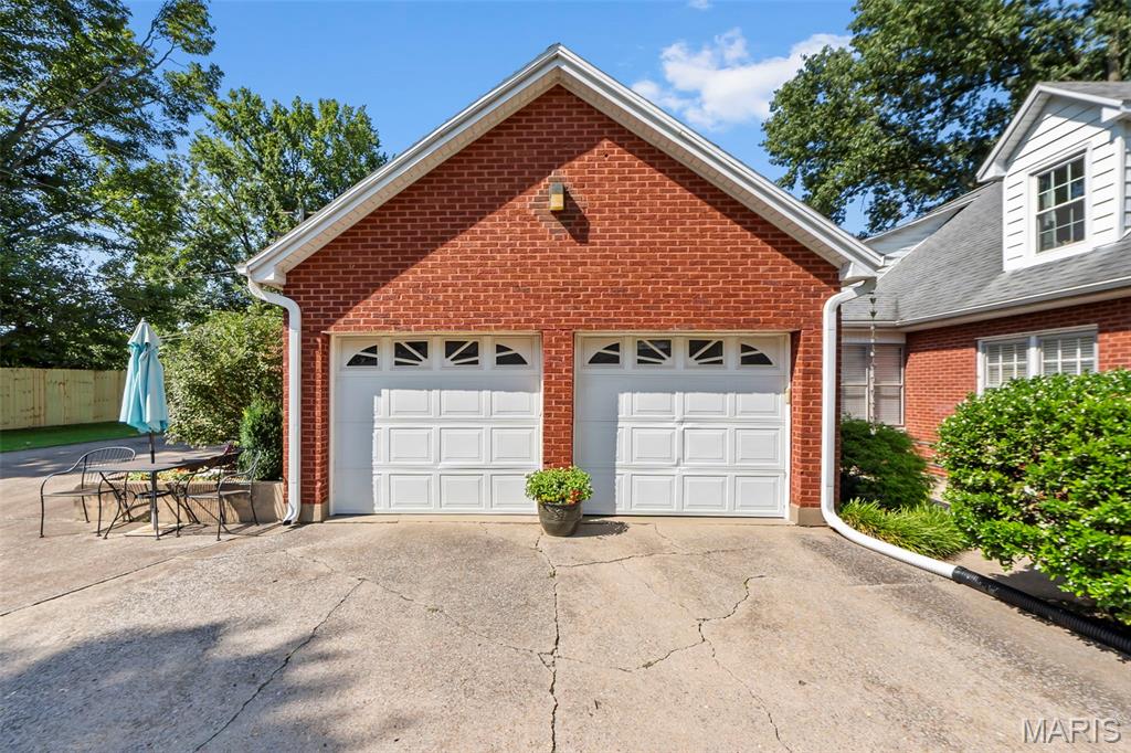 Tuck - Residential