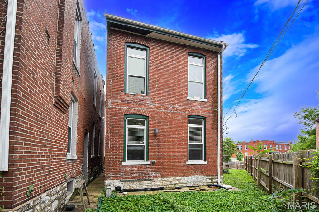 St Louis Commons Utah Street S - Residential