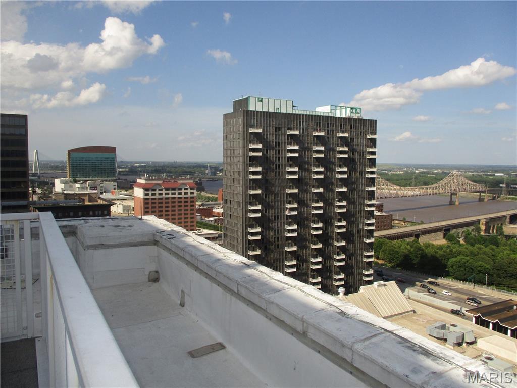 Marquette Bldg Upper Residl - Residential