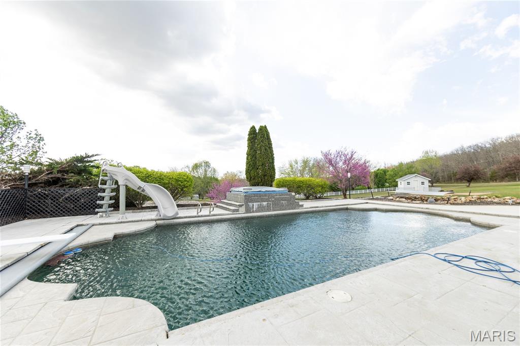Emerald Hills - Residential