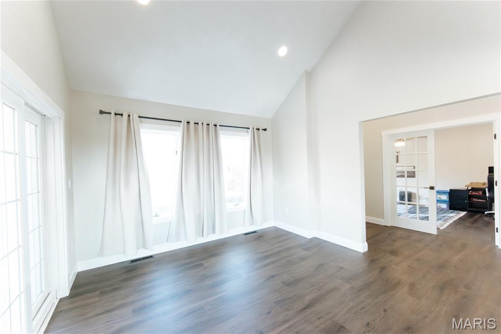 Emerald Hills - Residential