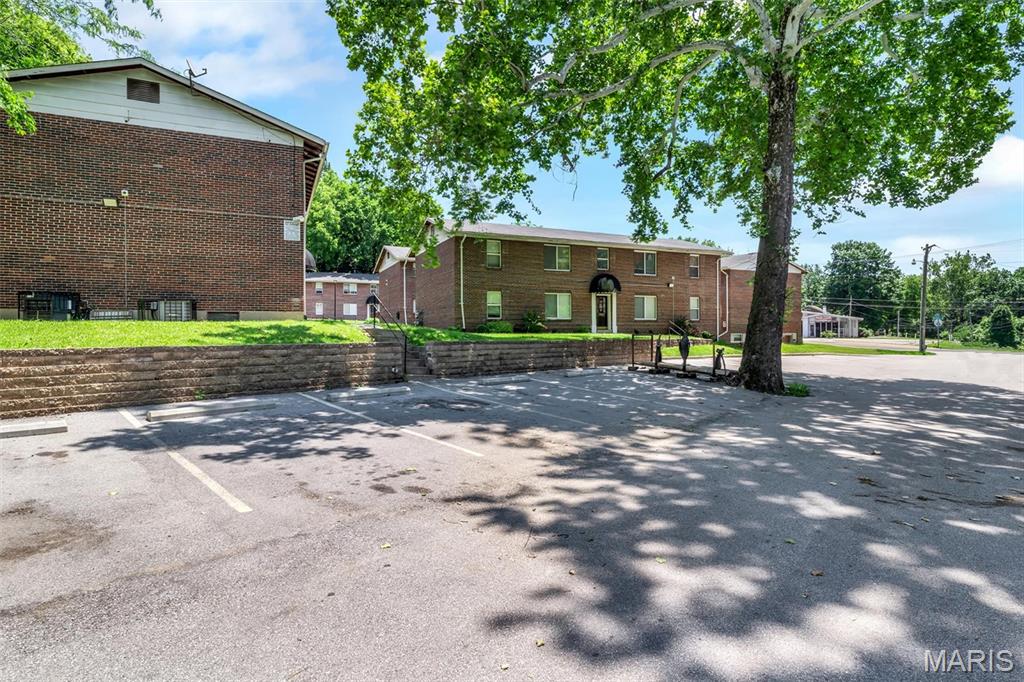 Riverview Gardens - Residential Lease