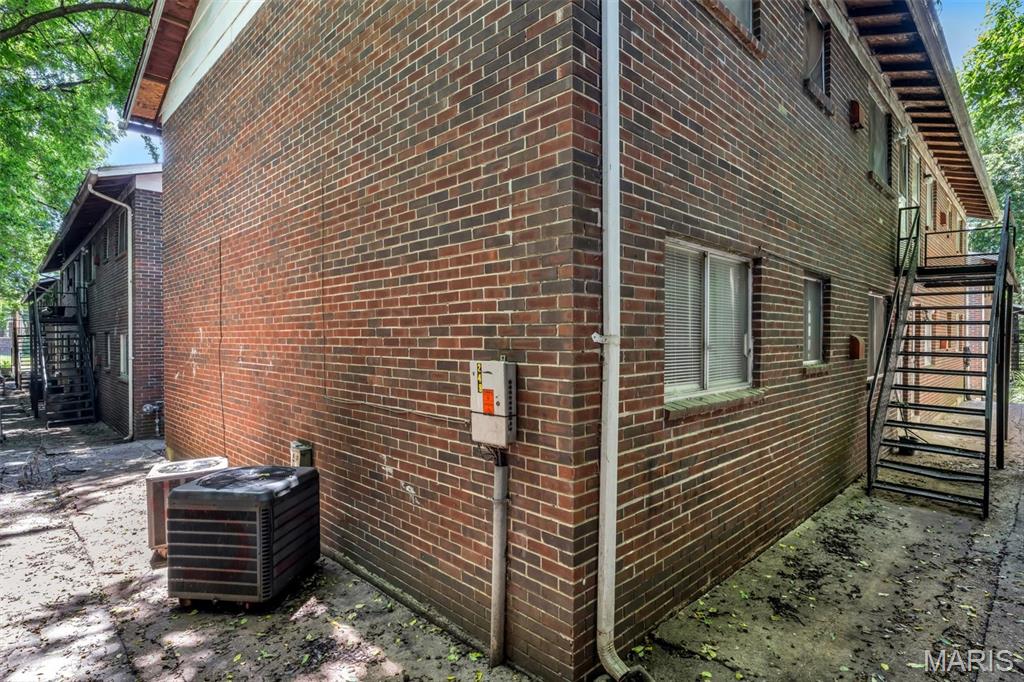 Riverview Gardens - Residential Lease