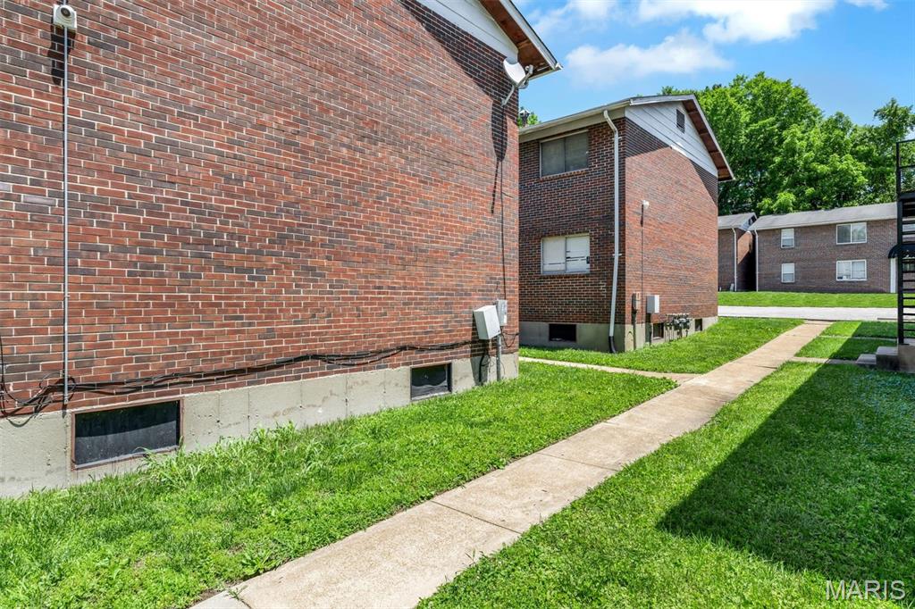 Riverview Gardens - Residential Lease