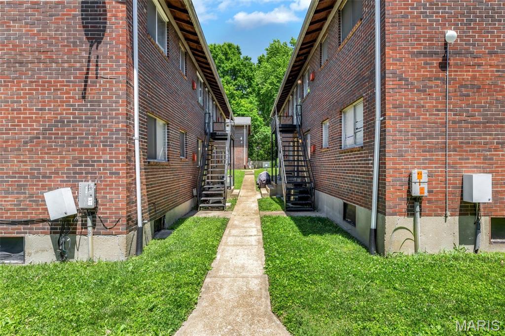Riverview Gardens - Residential Lease
