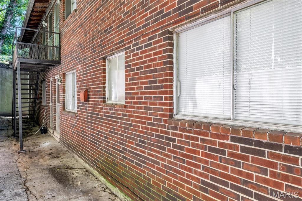 Riverview Gardens - Residential Lease