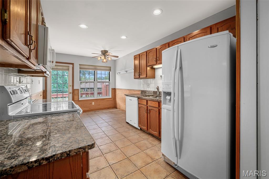 Kennerly Estates Condo Three - Residential