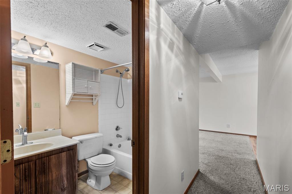 Ashton Place Condo - Residential