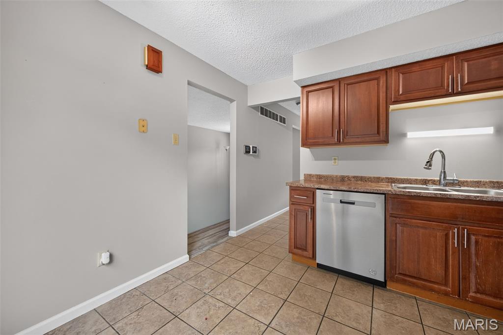 Hidden Meadow Condo 16 - Residential