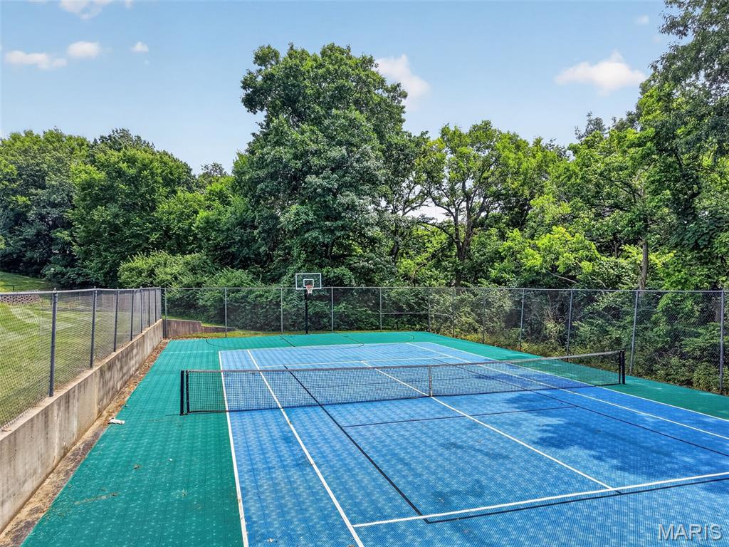 Hidden Meadow Condo 16 - Residential