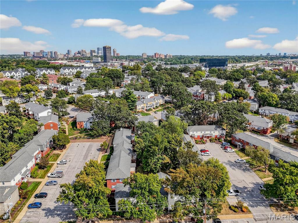 Brentwood Forest Condo Ph Three - Residential