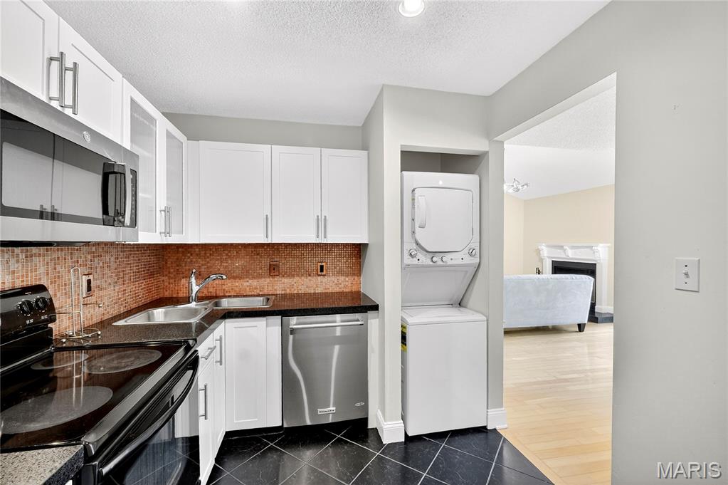 Brentwood Forest Condo Ph Three - Residential