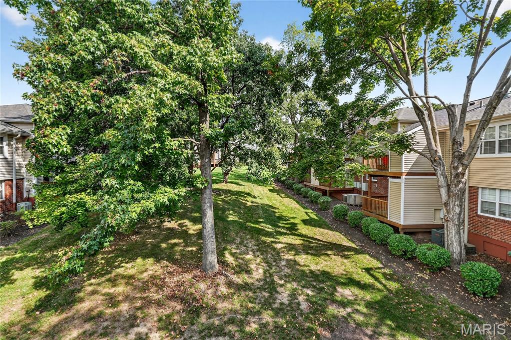 Brentwood Forest Condo Ph Three - Residential