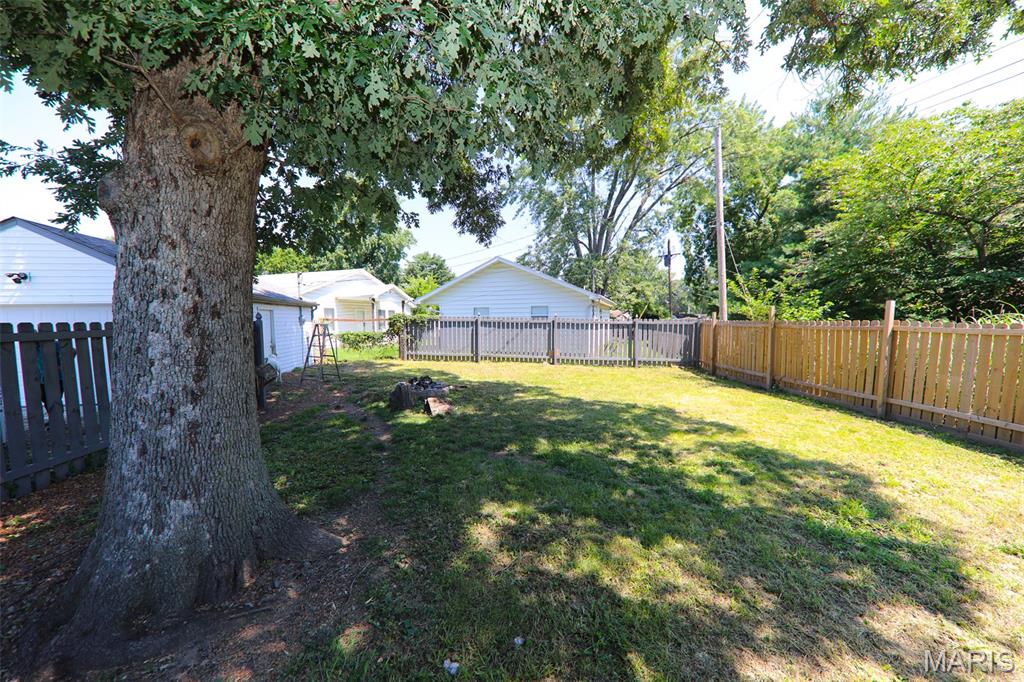 Capitol Oaks - Residential
