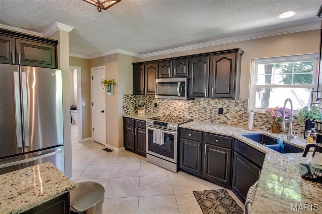 Whispering Oaks #14 - Residential