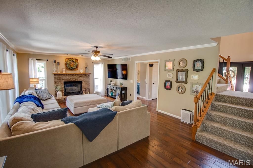 Whispering Oaks #14 - Residential