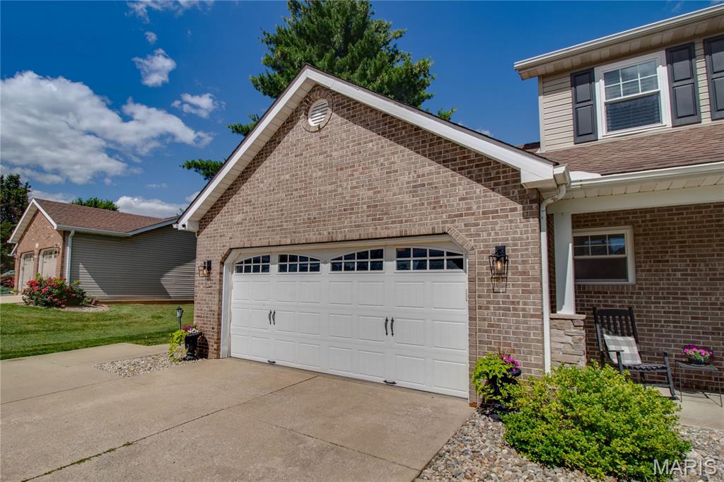 Whispering Oaks #14 - Residential