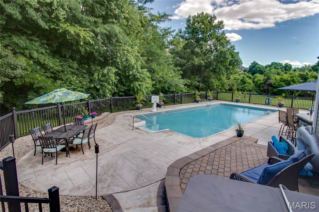 Whispering Oaks #14 - Residential