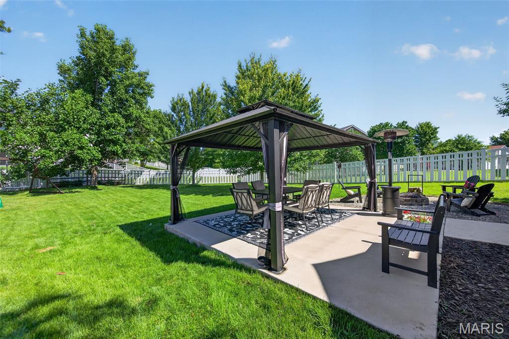 Est At Highgrove - Residential
