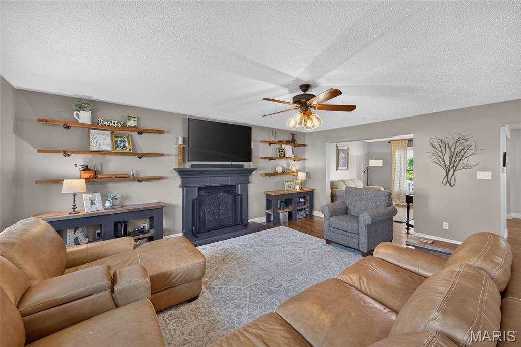 Est At Highgrove - Residential