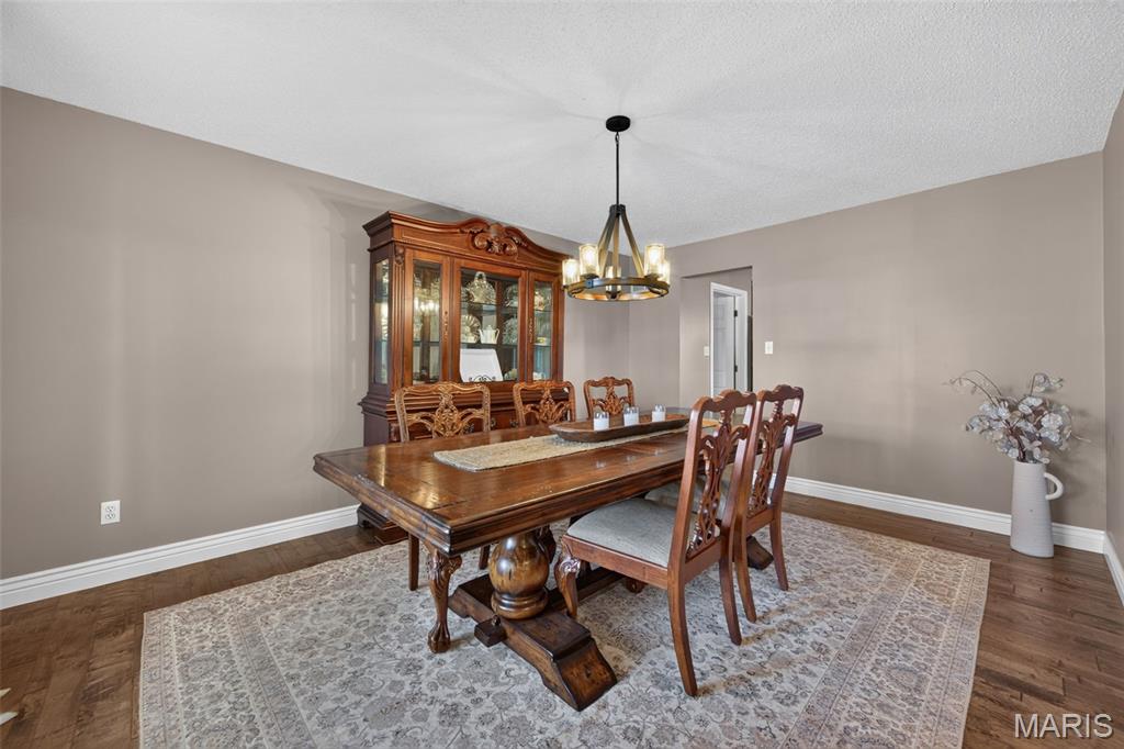 Est At Highgrove - Residential