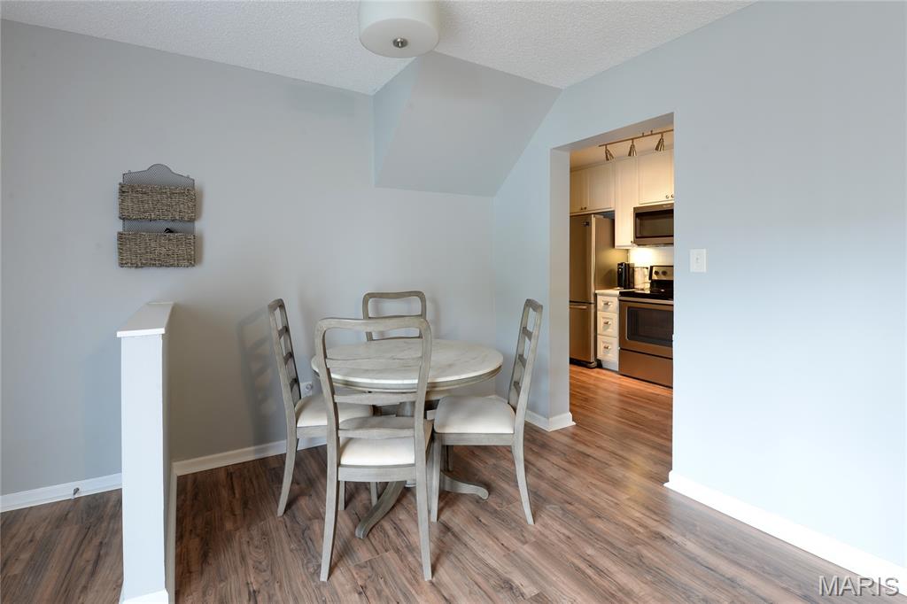 Brentwood Forest Condo Ph Eight - Residential