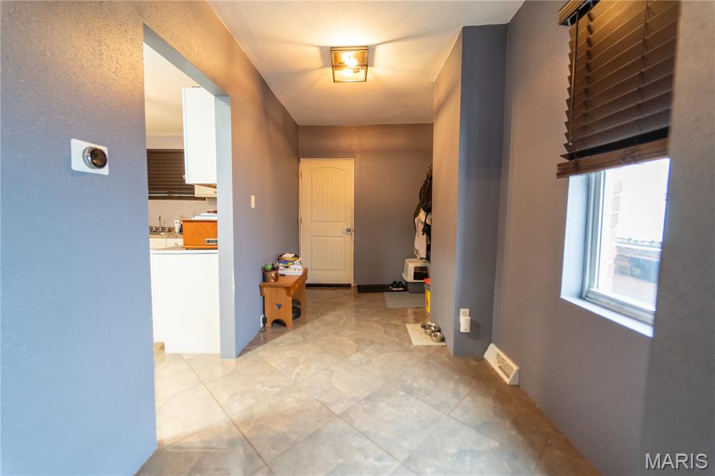 Alton - Commercial Sale