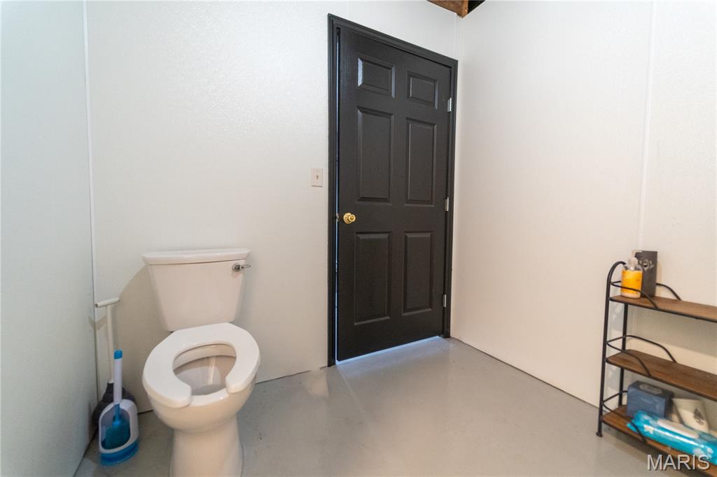 Alton - Commercial Sale