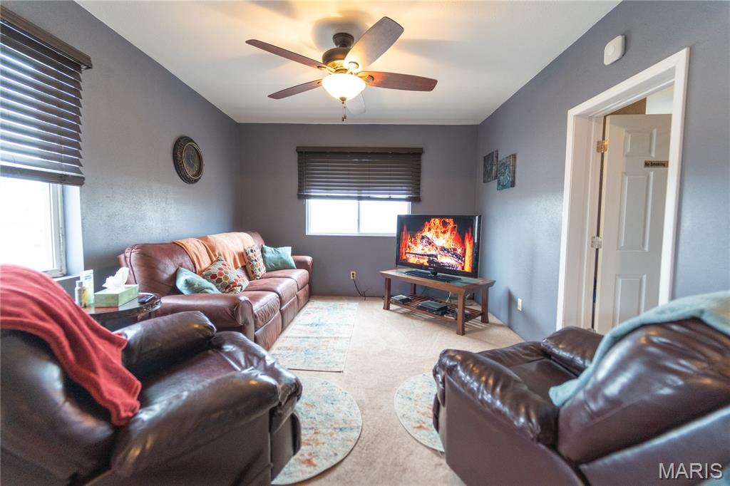Alton - Commercial Sale