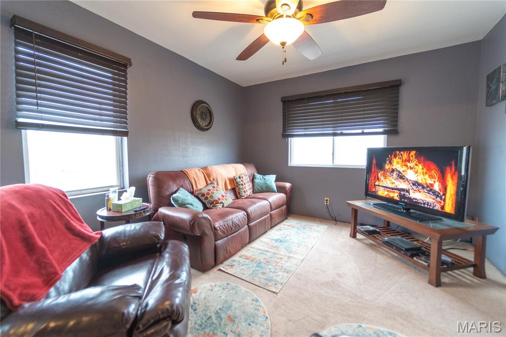 Alton - Commercial Sale