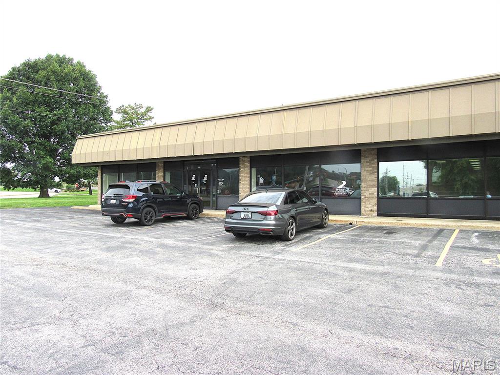 Center Park South - Commercial Lease