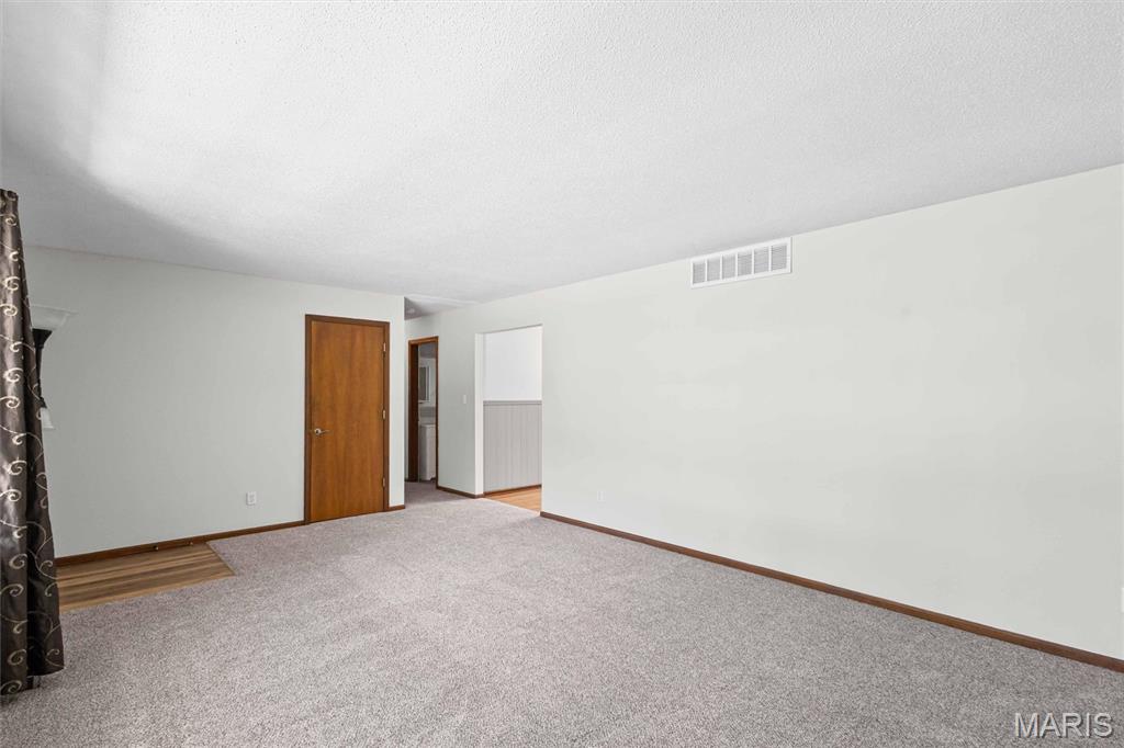 VALLEY VIEW GARDENS - Residential