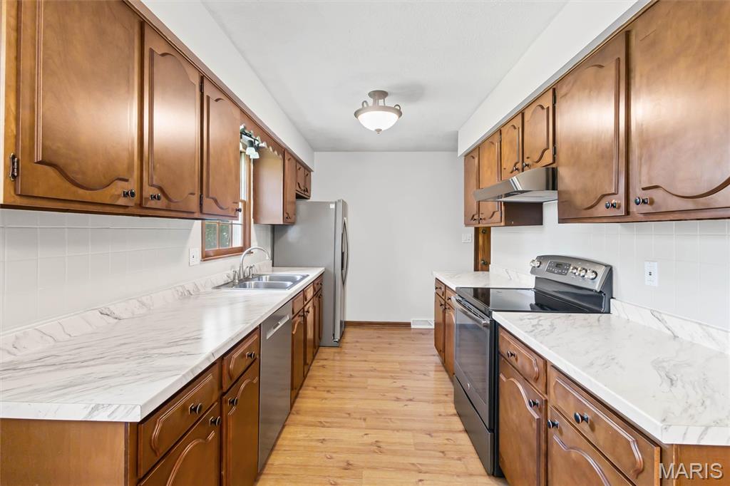 VALLEY VIEW GARDENS - Residential
