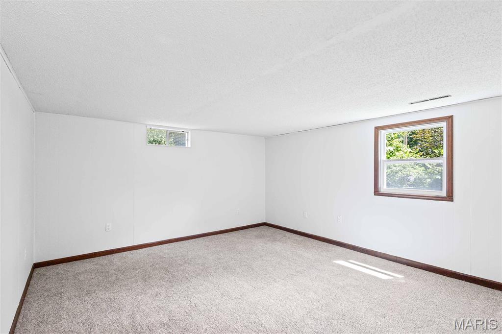 VALLEY VIEW GARDENS - Residential