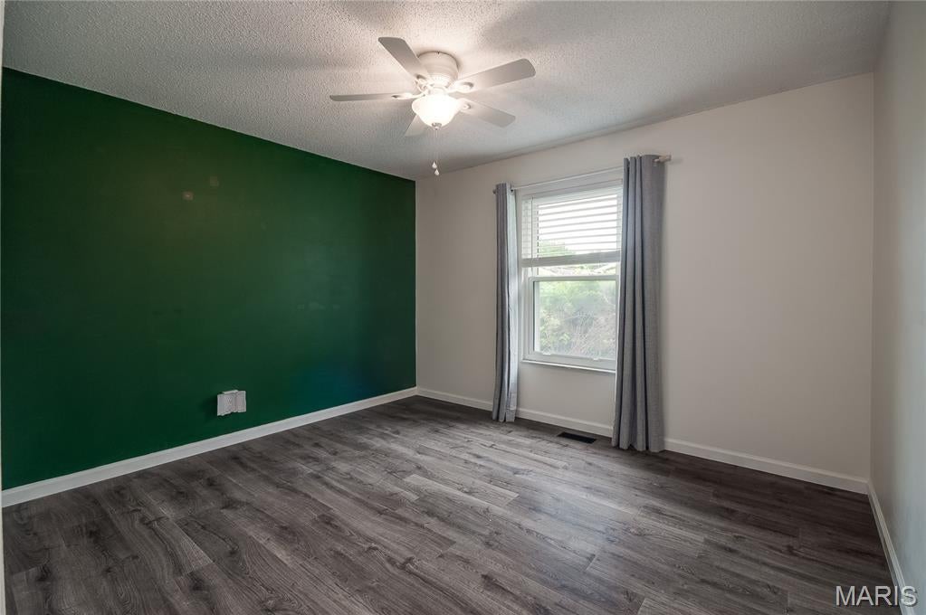 Meadow Pkwy - Residential